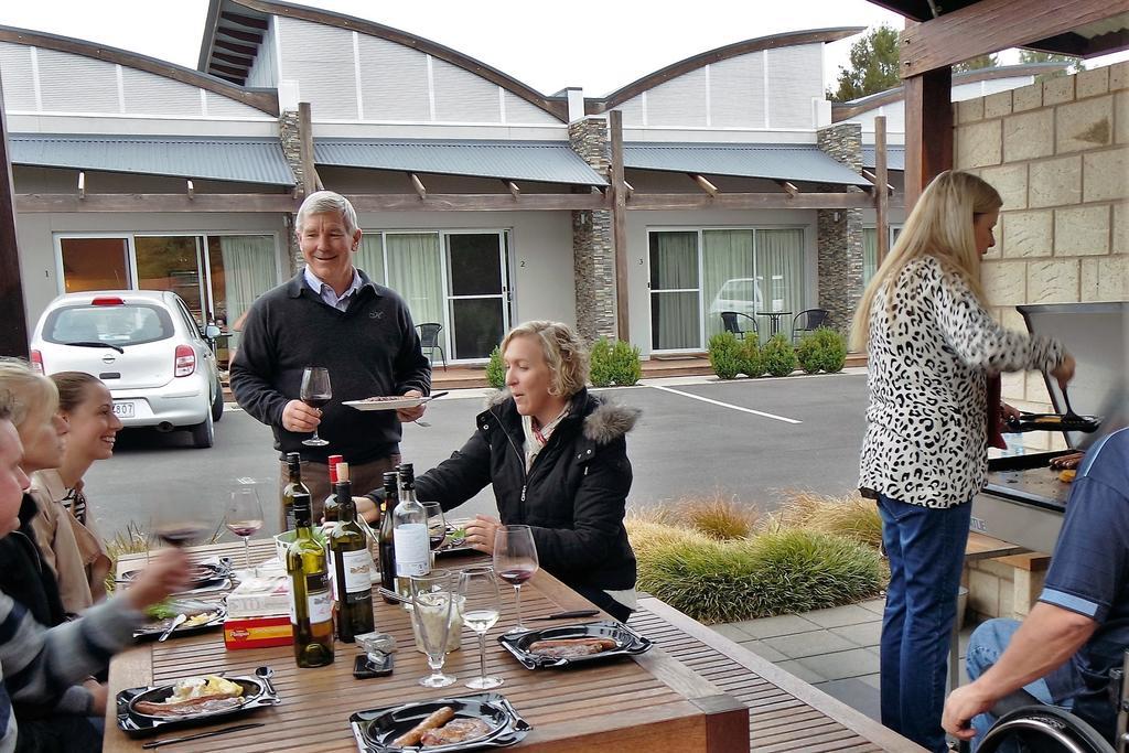 Must At Coonawarra Aparthotel Penola Exterior photo